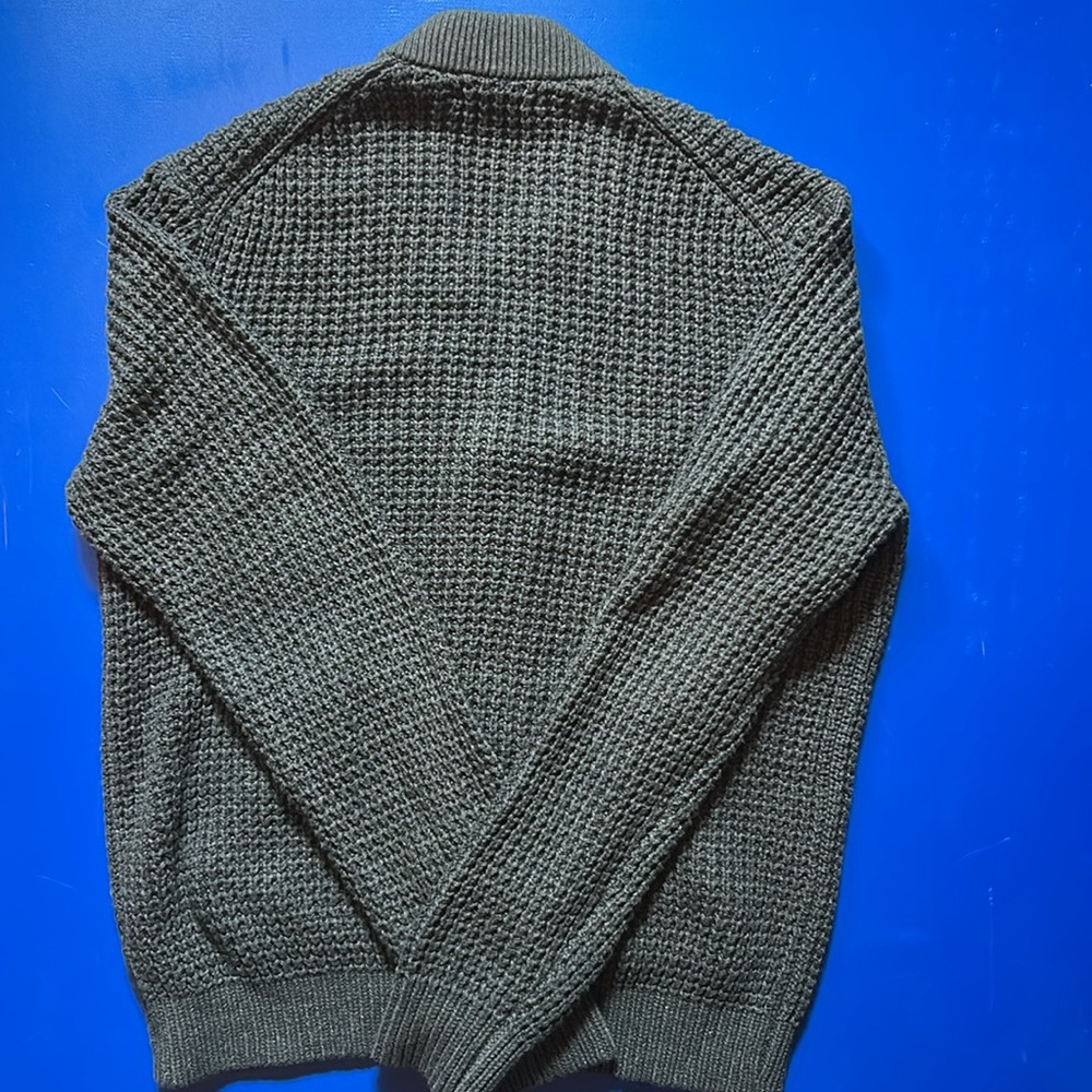 Banana Republic Charcoal Knit Cardigan - Picture 2 of 3
